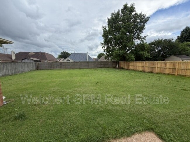 Building Photo - 11245 Cashmere Wood Dr