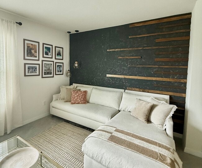 Foto del edificio - 1318 Orchardgrass Cir