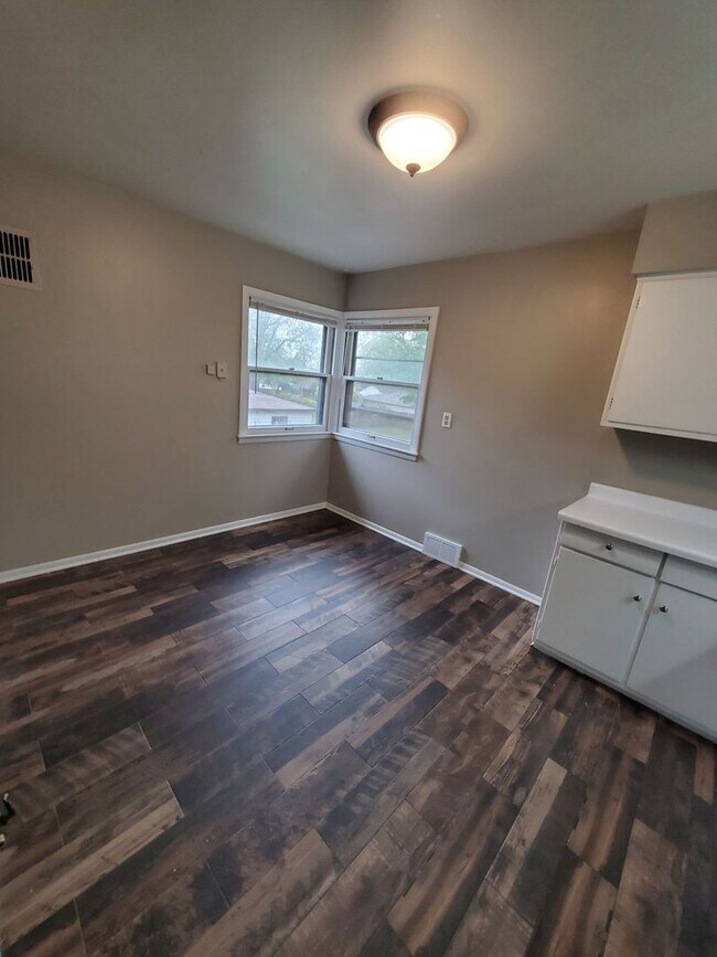 Building Photo - 4953-4955 N 90th St. (Duplex)