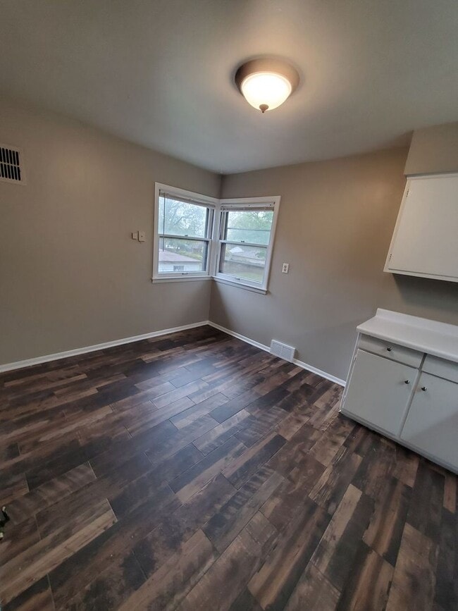 Foto del edificio - 4953-4955 N 90th St.