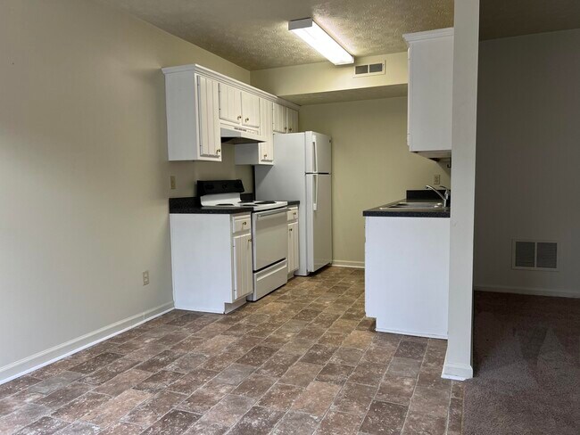 Foto del edificio - 322 Beacon Hill Dr