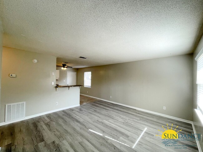 Building Photo - Great 2 bedroom in Fort Walton Beach