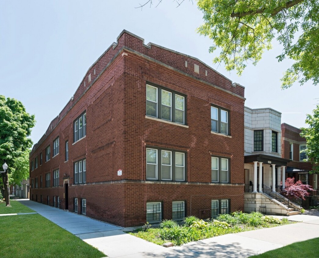 2319 W. Waveland Ave - 2319 W Waveland Ave