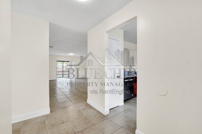 Foto del edificio - 5322 Jade St