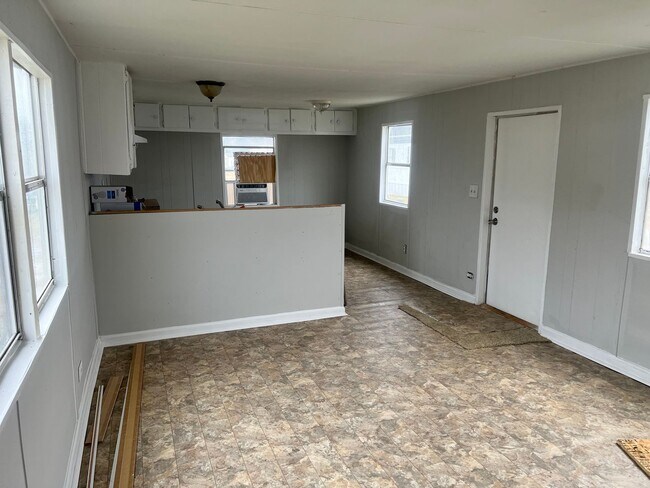 Foto del edificio - Two Bedroom One Bath Mobile Home