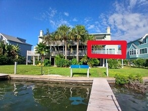 Building Photo - 2505 Bay Blvd