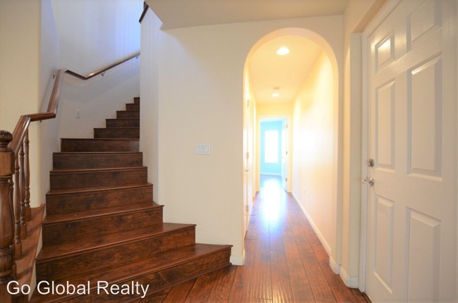 Building Photo - 5 br, 4 bath House - 9119 W Torino Ave