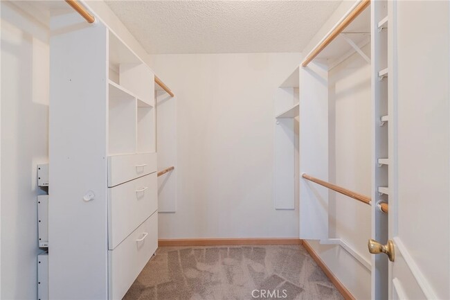 Building Photo - 6542 Ocean Crest Dr