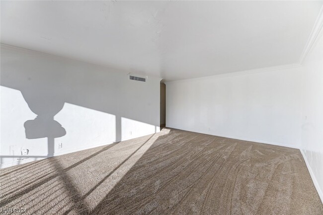 Foto del edificio - 3111 Bel Air Dr