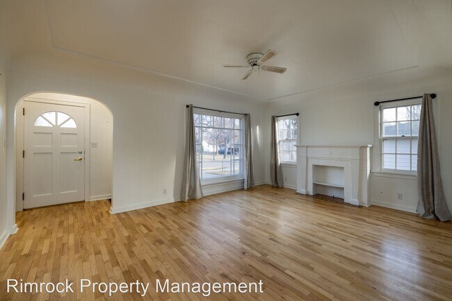 Foto del edificio - 4 br, 2 bath House - 2208 Pine St