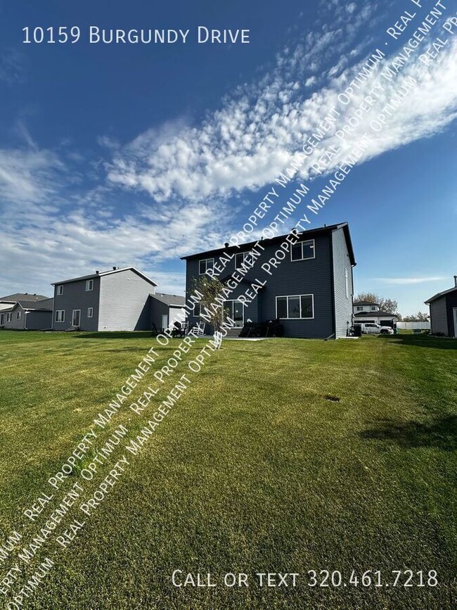 Building Photo - 10159 Burgundy Dr