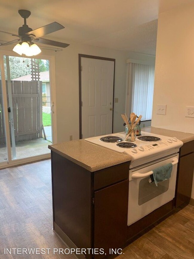 Foto del edificio - 4823-4823 NE Prescott St