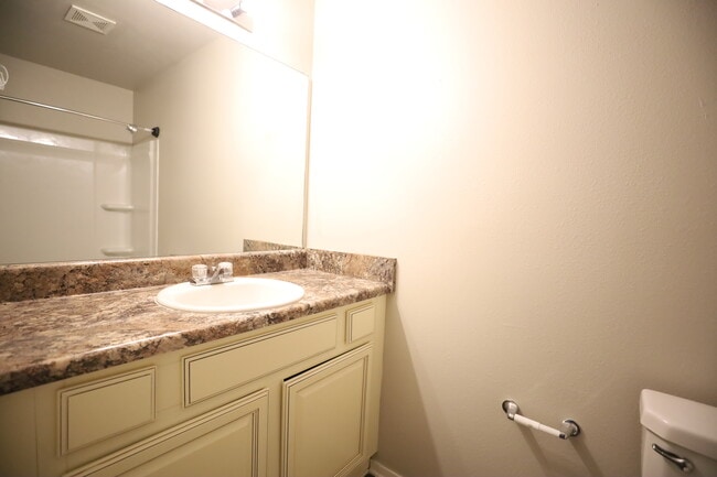 Building Photo - 3730 Churchill Dr