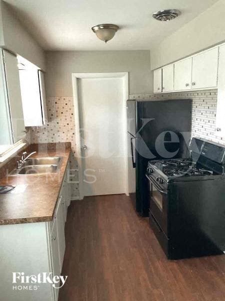 Foto del edificio - 1355 S Oakland Ave