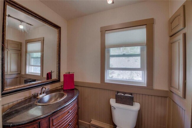 Building Photo - 103 Highwood Terrace (LLC)