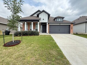 Building Photo - 910 James Parker Cir