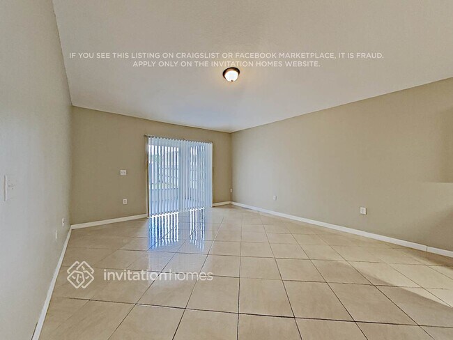 Building Photo - 4542 Willamette Cir