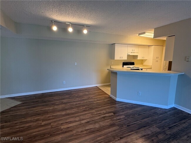Foto del edificio - 13621 Eagle Ridge Dr