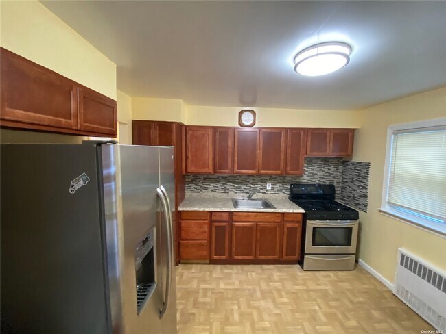 Foto del edificio - 450 Beach 68th St