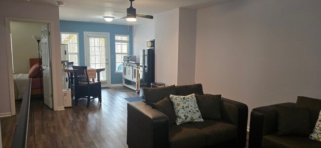 Building Photo - 16856 Timber Crossing Rd