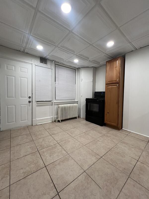 Building Photo - 531 Hamilton St