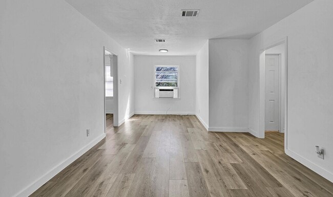 Building Photo - Cozy 2 BD 1 BA Home in Waco