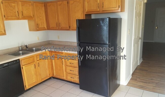 Foto del edificio - 411 Sharp Ln NE