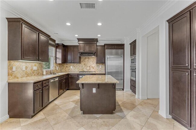 Foto del edificio - 4705 Luna Court, Calabasas, CA 91302 - 4 B...