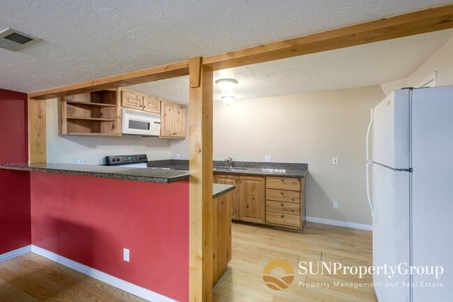 Building Photo - 1316 Kodiak Way