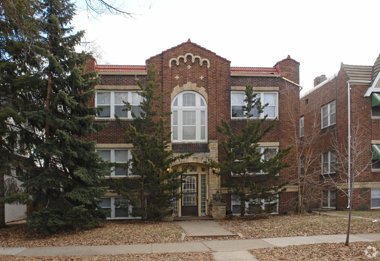 Building Photo - 3117 Colfax Ave S