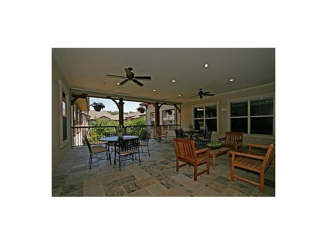 Building Photo - 101 Watermere Dr