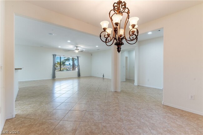 Foto del edificio - 2253 Laurel Heights Ln