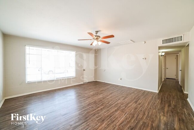 Building Photo - 2933 W Citrus Way