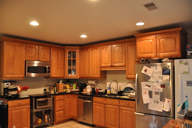 Building Photo - 208 Prettyman Dr