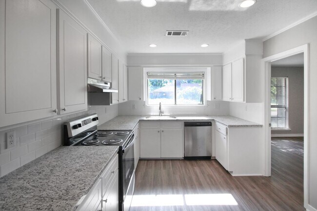 Foto del edificio - 135 Ridge Cove Brandon, MS