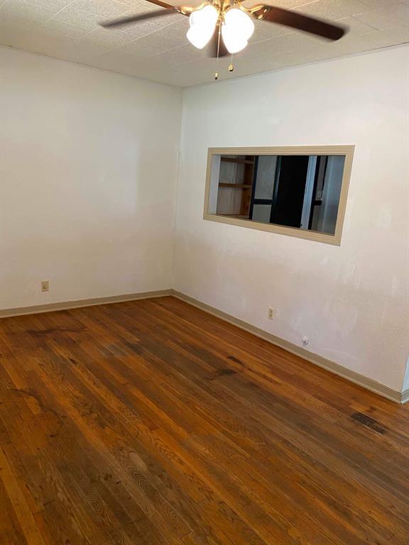 Building Photo - 1409 W San Antonio St