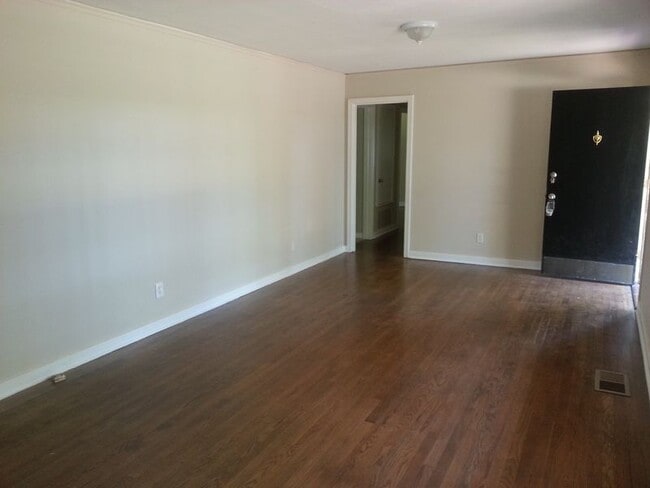 Photo - 5428 Wayneland Dr House