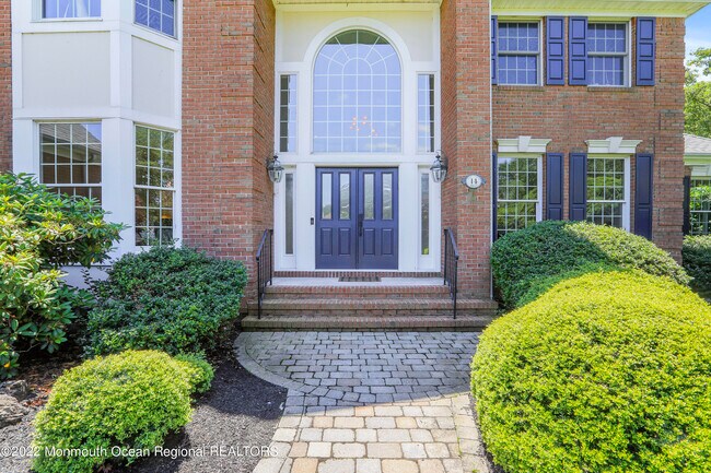 Building Photo - 14 Twin Lakes Dr