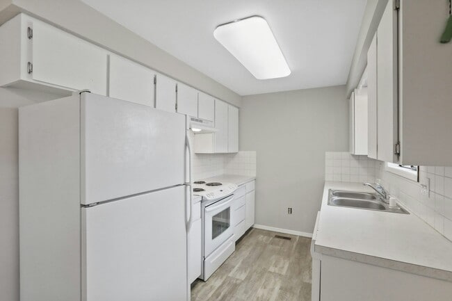 Building Photo - 5125 N Lidgerwood St