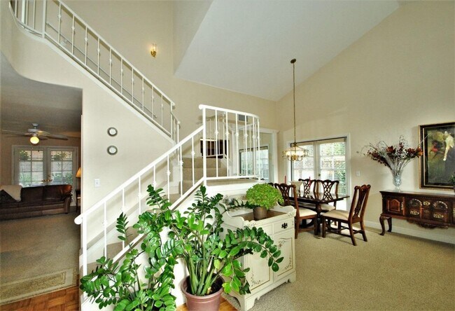 Foto del edificio - Spacious 3/2.5 Near Woodward Park