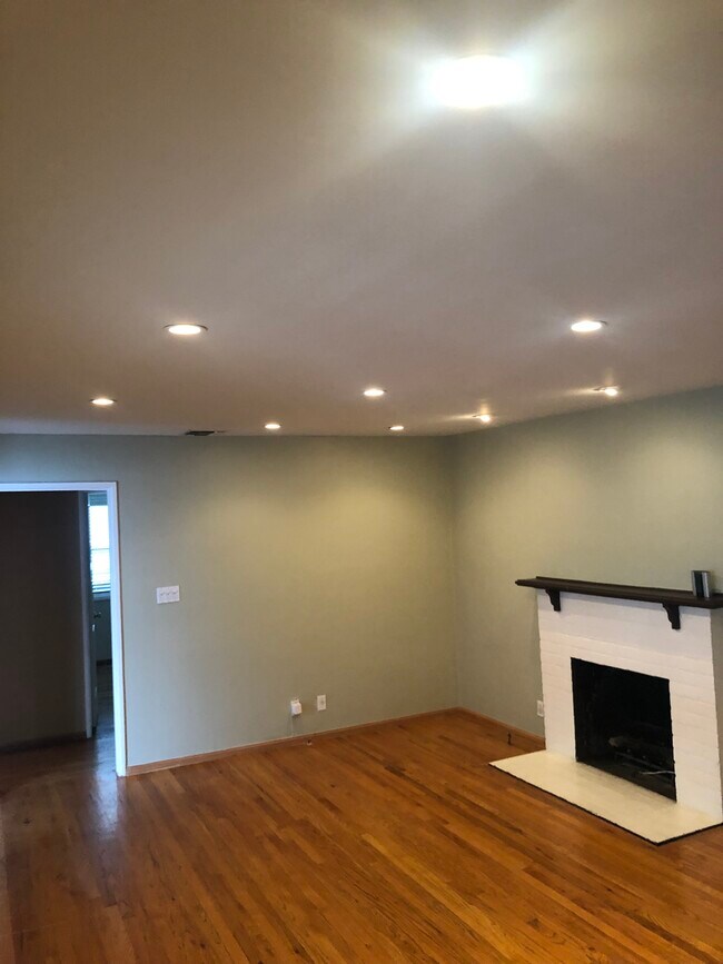 Foto del edificio - 3825 S Sycamore Ave