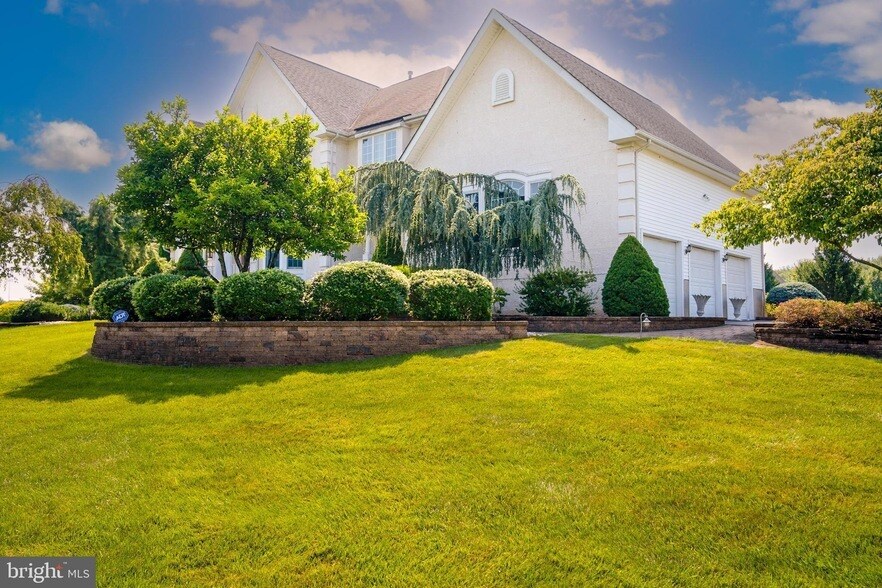 Foto principal - 19 Meadowlark Dr