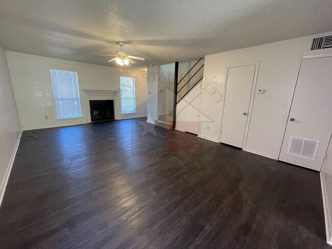 Foto del edificio - 4408 Lake Rd