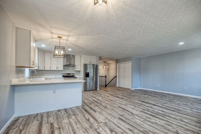 Foto del edificio - Grand Ave Duplex