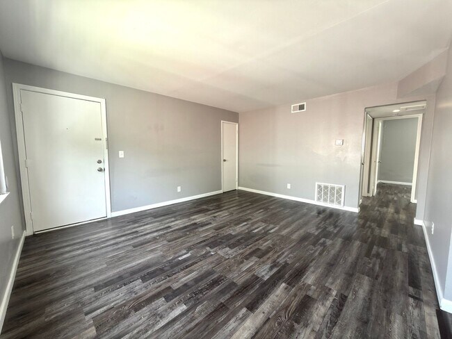 Building Photo - 3646 Northdale Pl
