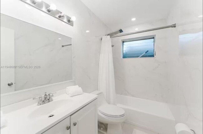 Foto del edificio - 4017 Monroe St