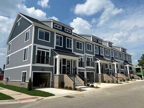 Building Photo - 2774 Bristol Rdg Dr
