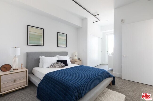 Foto del edificio - 4210 Del Rey Ave