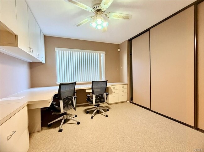 Foto del edificio - 23446 Blythe St