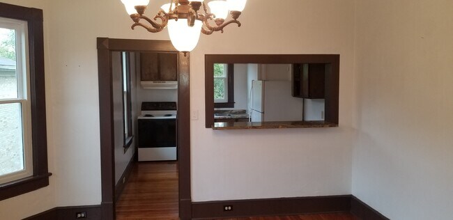 Foto del edificio - 371 Albemarle Ave SW